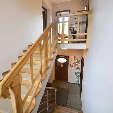 דירה House