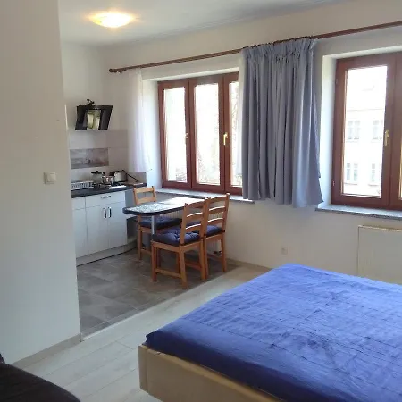House דירה